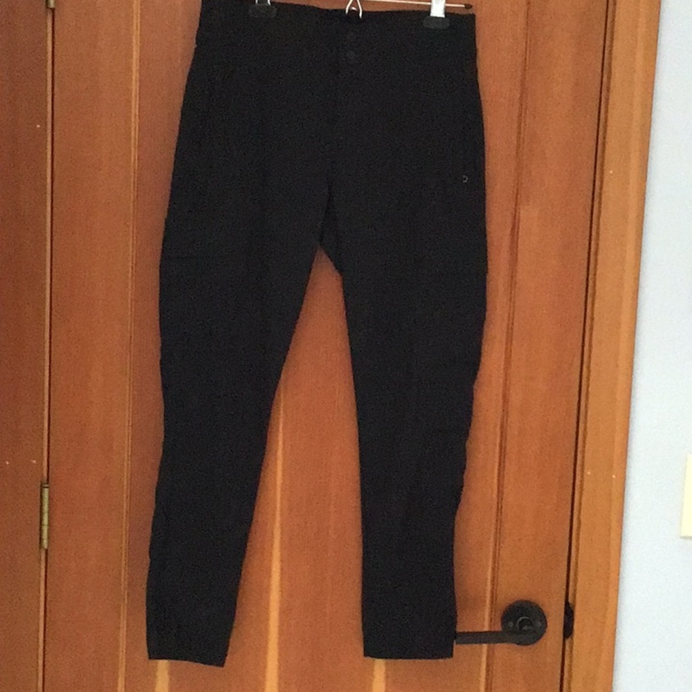Columbia Black Pants with Pockets.